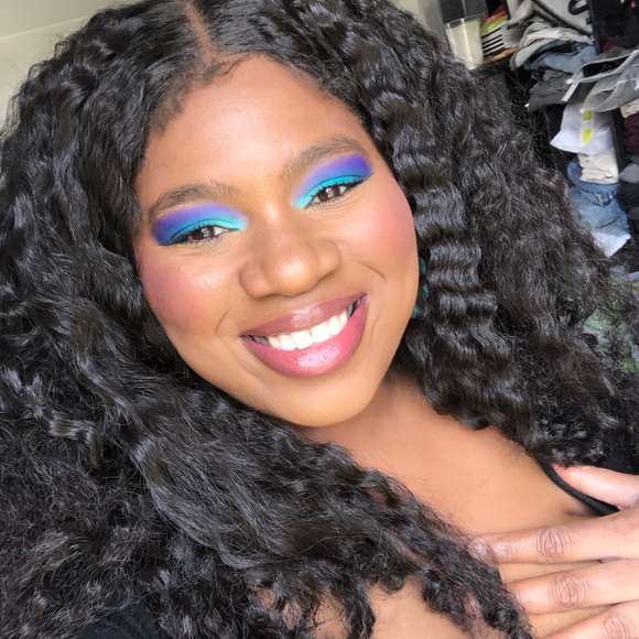 Meet your Posher, Ashaunai - Picture 8 of 17